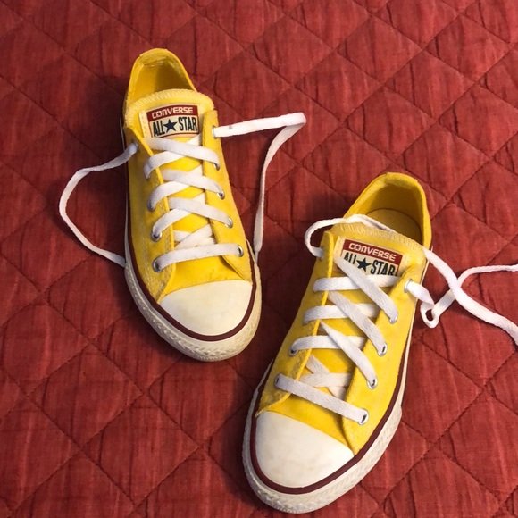yellow converse shoes for kids